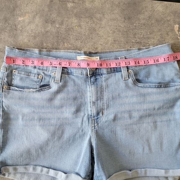 Levi's Jean Shorts - Picture 4 of 6